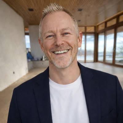 Mikael Sabel, golvspecialist och grundare av Peak Flooring AB